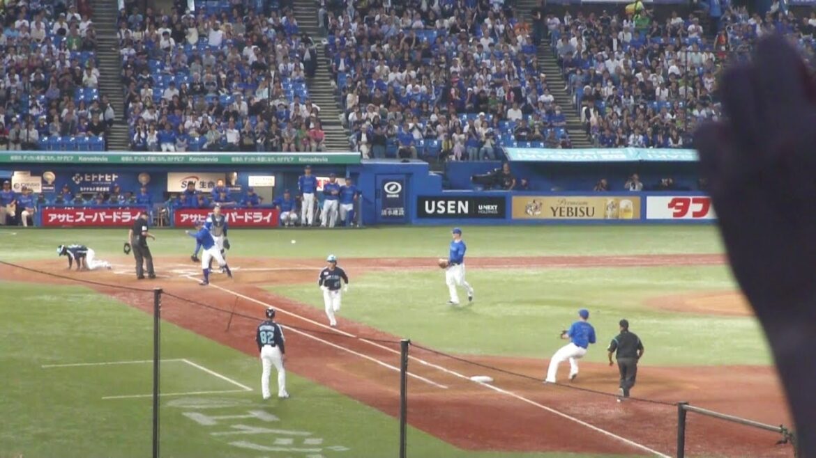 ヤクルト 中村悠平 スクイズ成功で先制　東克樹 悪送球でエラー　ヤクルト vs DeNA　2025年5月18日(日) 神宮球場