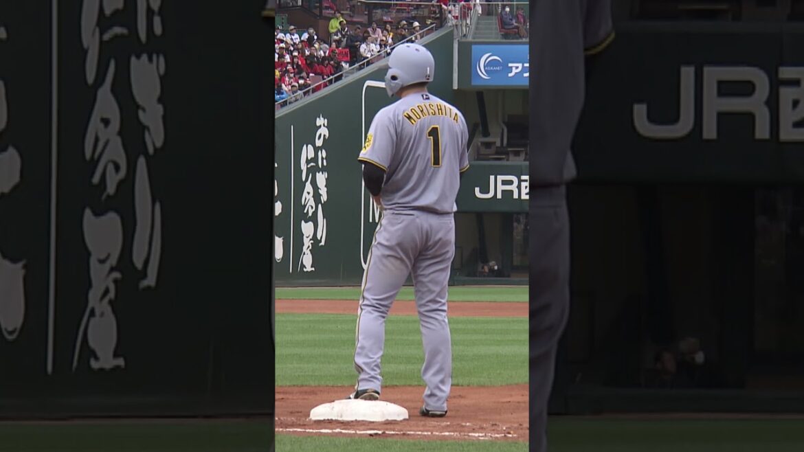 今季も熱い🔥カープ・矢野VS阪神・大山! #カープ #忍者守備 今季も熱い🔥カープ・矢野VS阪神・大山! #カープ #忍者守備