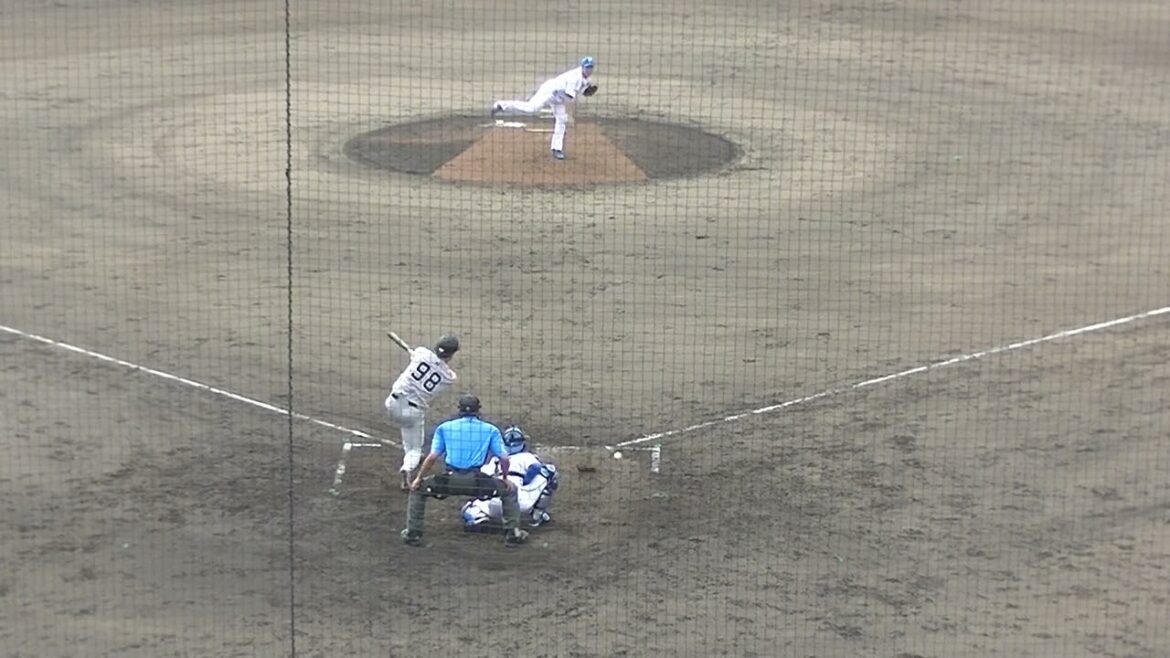 巨人ウレーニャ 有薗直輝のエラーで出塁（2024年6月25日 北海道日本ハムファイターズ対 読売ジャイアンツ）