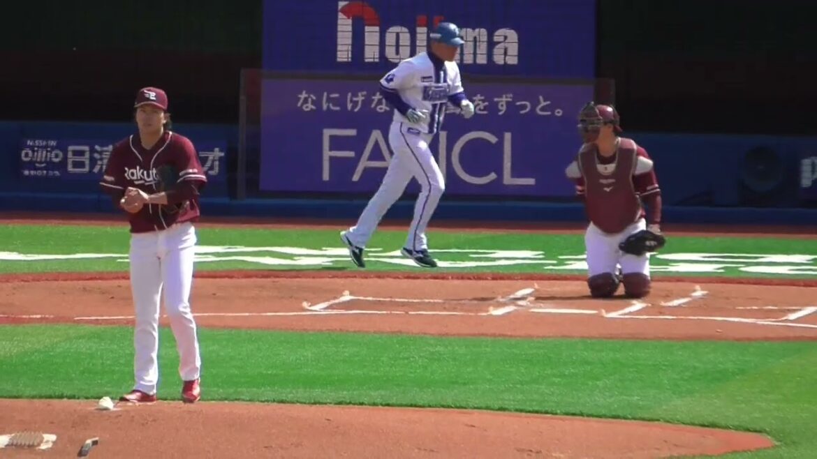 2025年3月 オープン戦 東北楽天・ 早川 隆久 投手の準備投球（ボールデッド中）