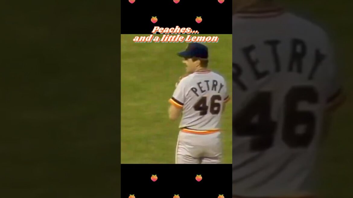 PEACHES🍑, PEACHES🍑, PEACHES🍑 PEACHES🍑 PEACHES🍑... how could I NOT make this for him? 😁❤️⚾