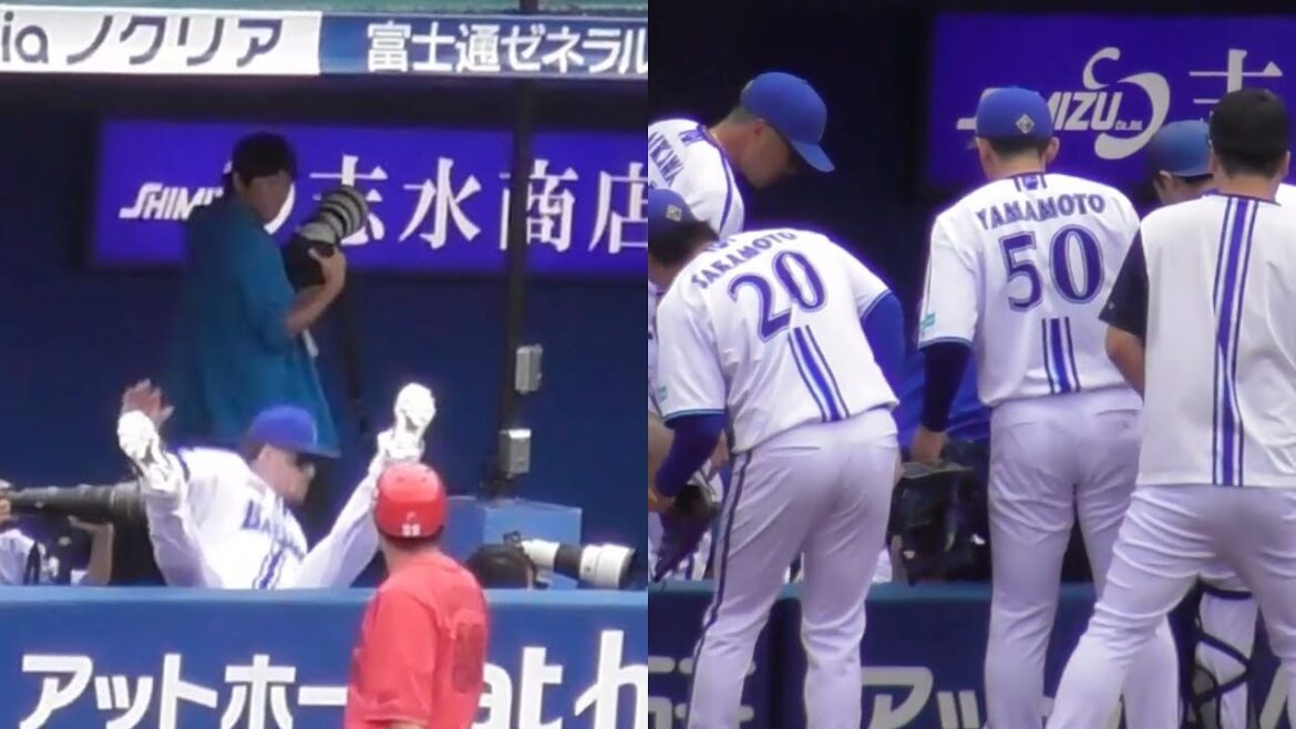 場内一時騒然！横浜DeNAオースティン選手、カメラマン席に倒れ込む好捕で左手首を痛める 2024年5月25日
