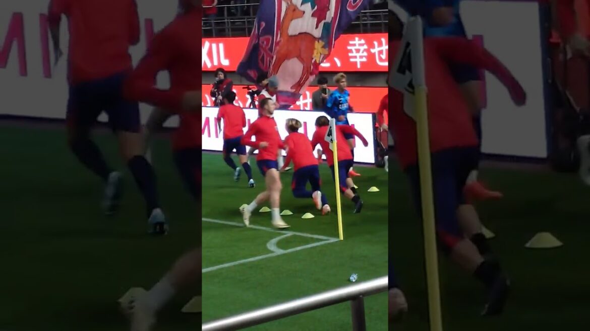 【4/25 名古屋グランパス戦】スタメン組ウォーミングアップ終了【#40 鈴木優磨　#71 荒木遼太郎】#鹿島アントラーズ　#名古屋グランパス　#鈴木優磨　#荒木遼太郎