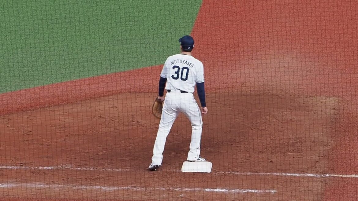 2025.04.29 埼玉西武-東北楽天 #元山飛優 イニング間守備練習 (ベルーナドーム)