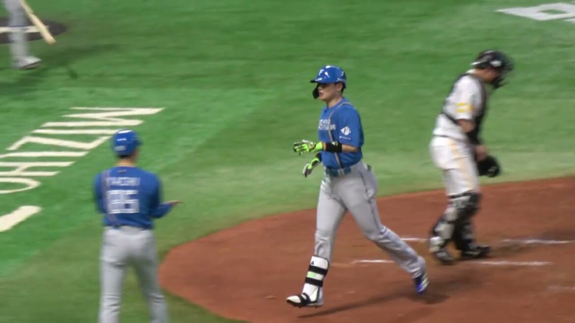 【北海道日本ハムファイターズ】清宮幸太郎の4号ソロHRで先制しソフトバンクのエラーで5回2点の攻撃 ベンチ 現地映像