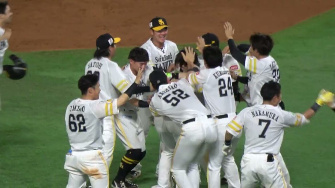 【周東佑京】サヨナラ勝ちを期待するベンチから サヨナラ勝ちした瞬間 現地映像 【周東佑京】サヨナラ勝ちを期待するベンチから サヨナラ勝ちした瞬間 現地映像