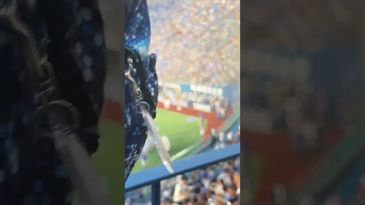 2025/5/20試合前度会選手、京田陽太選手から”蹴りとパンチ”の愛ある激励!?度会隆輝選手のリアクションに注目！#横浜DeNAベイスターズ #度会隆輝 #京田陽太 #ベイスターズ #プロ野球