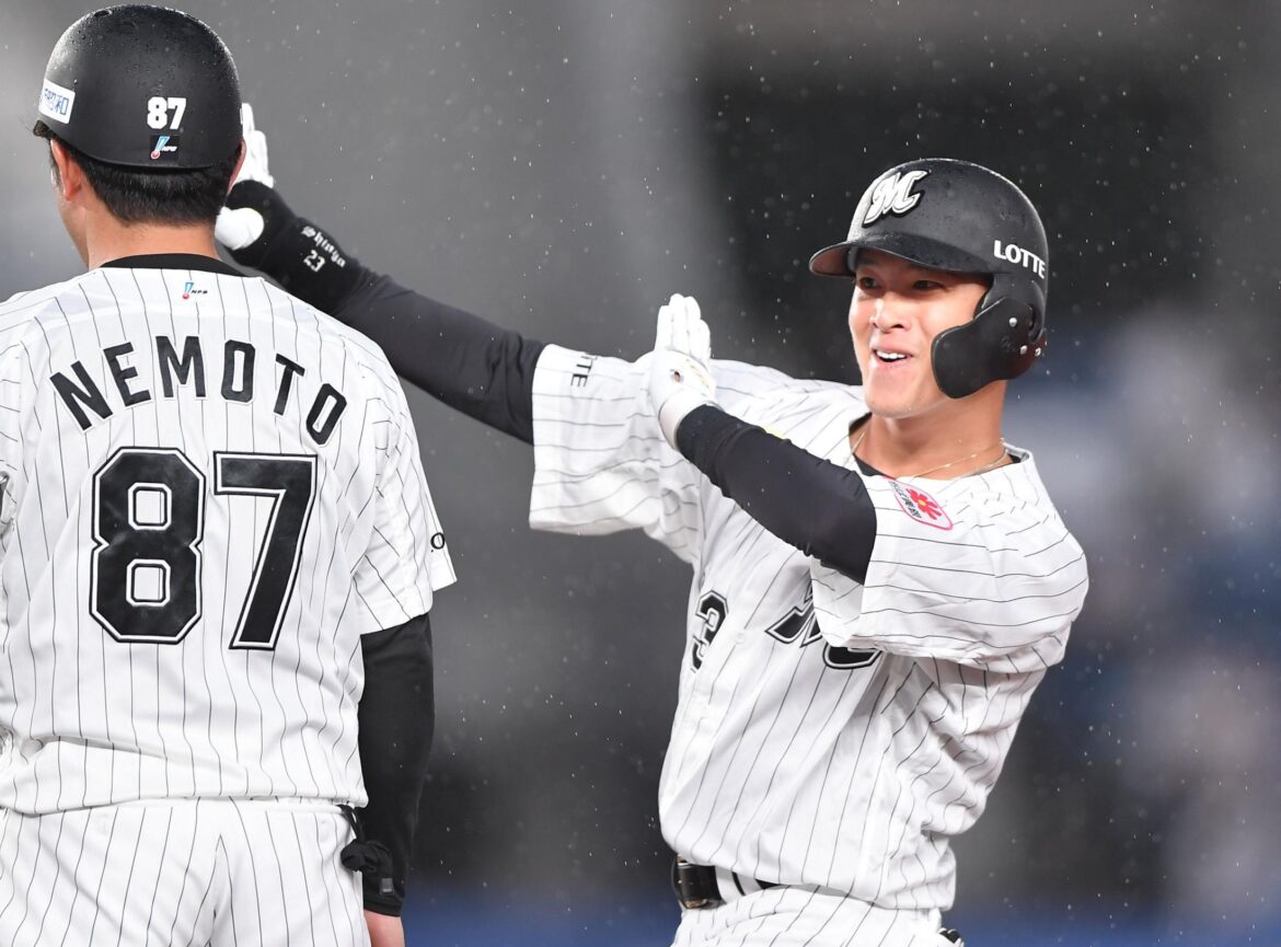 ロッテが連敗を「6」でストップ 昇格即4番の石川慎が決勝打「ラストチャンスと思っていきました」藤岡は1号2ラン「繋ごうと思って打ちにいったのが最高の結果に」(デイリースポーツ) – Yahoo!ニュース – Yahoo!ニュース ロッテが連敗を「6」でストップ 昇格即4番の石川慎が決勝打「ラストチャンスと思っていきました」藤岡は1号2ラン「繋ごうと思って打ちにいったのが最高の結果に」(デイリースポーツ) - Yahoo!ニュース - Yahoo!ニュース