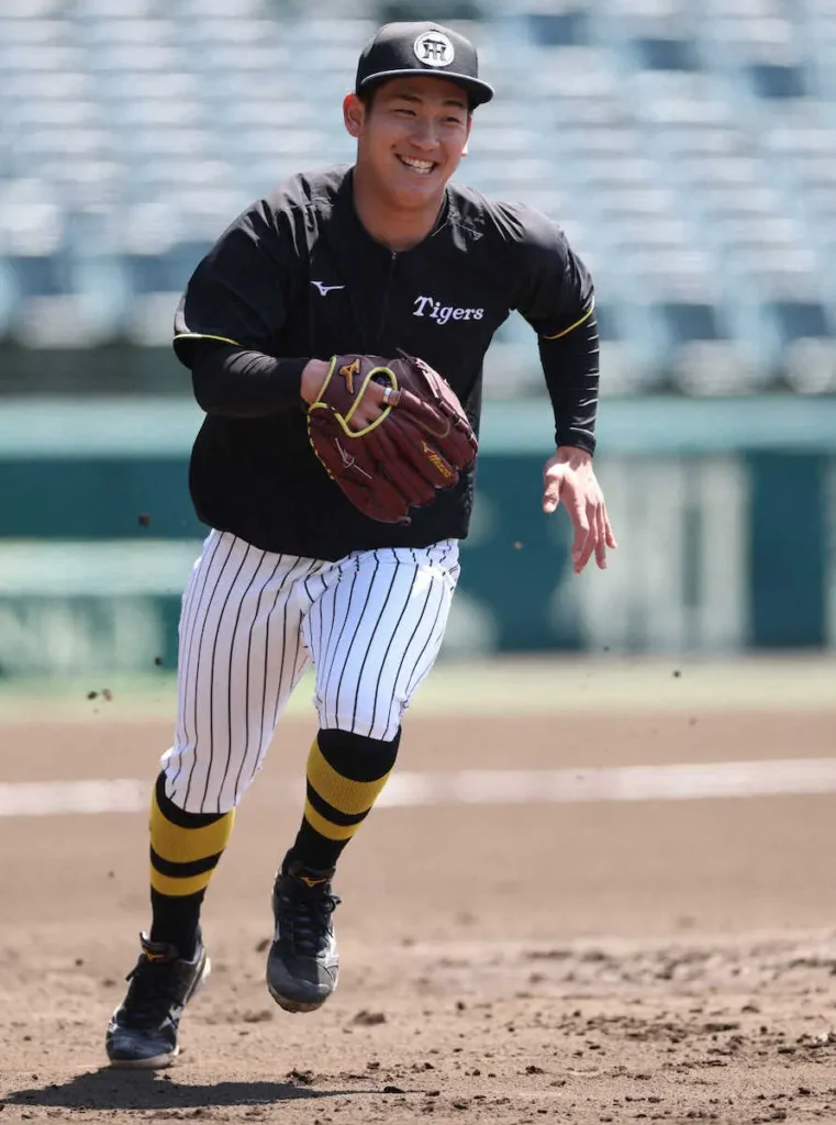 阪神・伊原の猛虎愛　黒×黄ソックスで心機一転「はき心地がいい」着圧機能で疲労軽減― スポニチ Sponichi Annex 野球