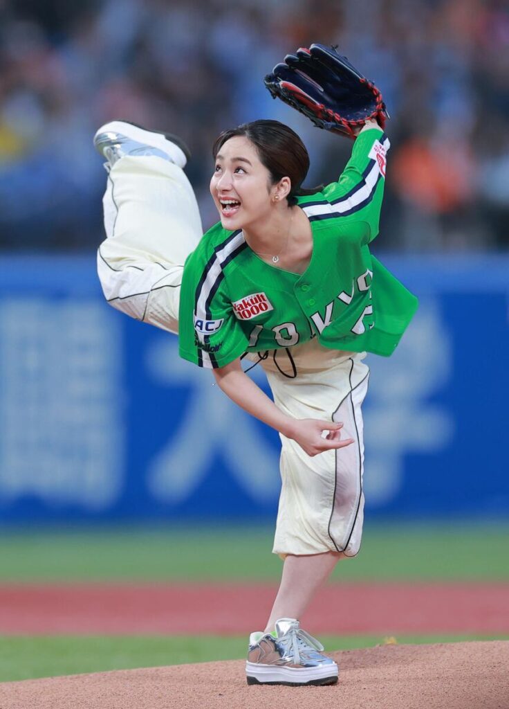 平祐奈がヤクルト戦で始球式 緊張のワンバウンド投球 「60とか」と自己採点(サンケイスポーツ) – Yahoo!ニュース – Yahoo!ニュース 平祐奈がヤクルト戦で始球式 緊張のワンバウンド投球 「60とか」と自己採点(サンケイスポーツ) - Yahoo!ニュース - Yahoo!ニュース
