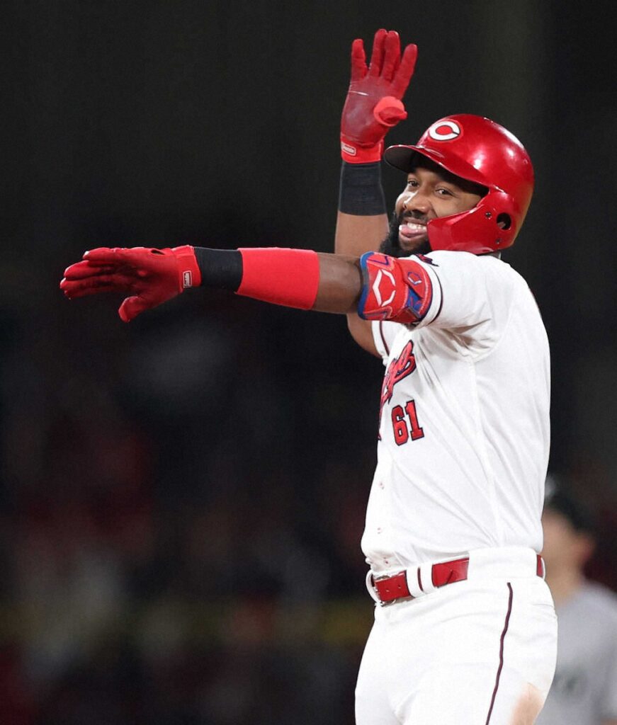 広島・ファビアン 打率&安打数リーグトップ! 新井監督も信頼「想像以上の早さでアジャスト」(スポニチアネックス) – Yahoo!ニュース – Yahoo!ニュース 広島・ファビアン 打率&安打数リーグトップ! 新井監督も信頼「想像以上の早さでアジャスト」(スポニチアネックス) - Yahoo!ニュース - Yahoo!ニュース