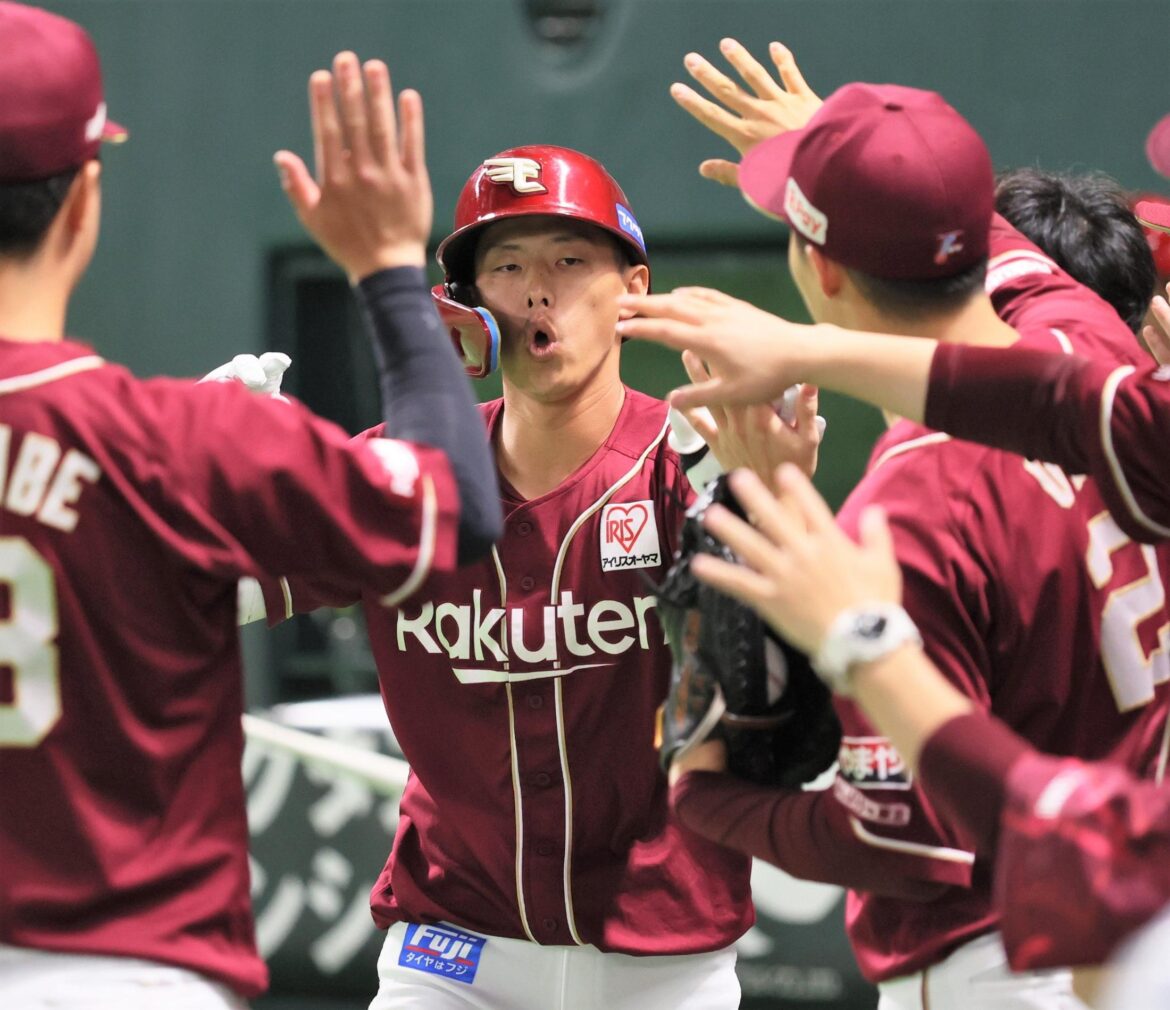 【楽天】ソフトバンクに3連勝！辰己が先制2号2ラン 堀内が10年目でプロ初本塁打 藤井5回無失点で今季初勝利 浅村は無安打で足踏み（TBS NEWS DIG Powered by JNN）