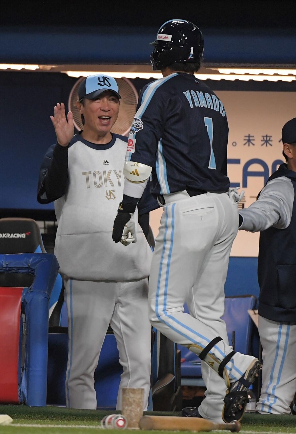 ヤクルト３連敗借金９ バウアー攻略も痛恨逆転負け 高津監督「６点取ったら勝たなきゃいけないよね。逃げ切らなきゃ」（デイリースポーツ） - Yahoo!ニュース - Yahoo!ニュース