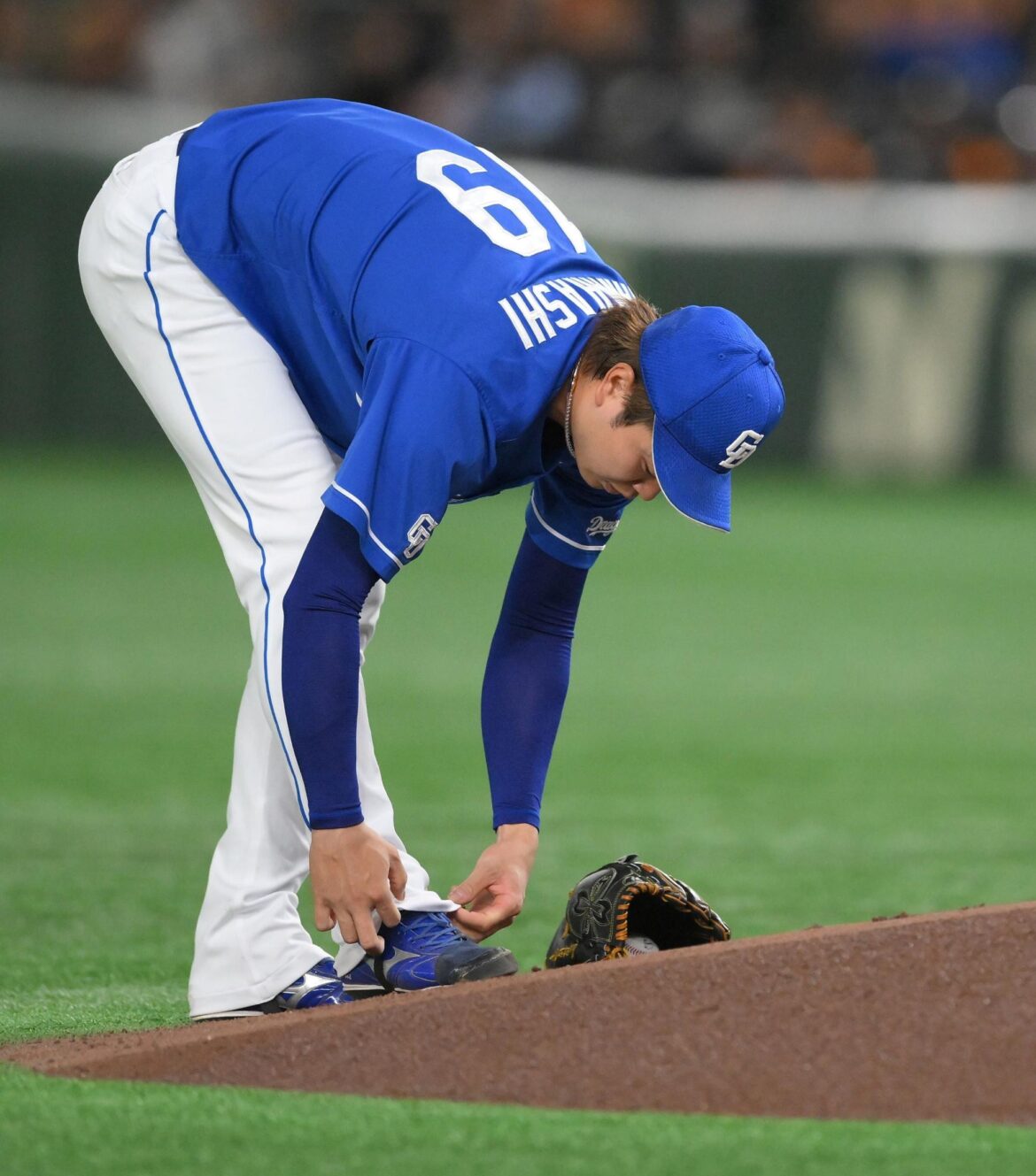 中日先発・高橋宏の心遣いをＳＮＳ称賛「プレートを外したのは最高すぎる」「優し」「粋なやつやなぁ。泉口のハピバ待ってくれるなんて」（デイリースポーツ） - Yahoo!ニュース - Yahoo!ニュース