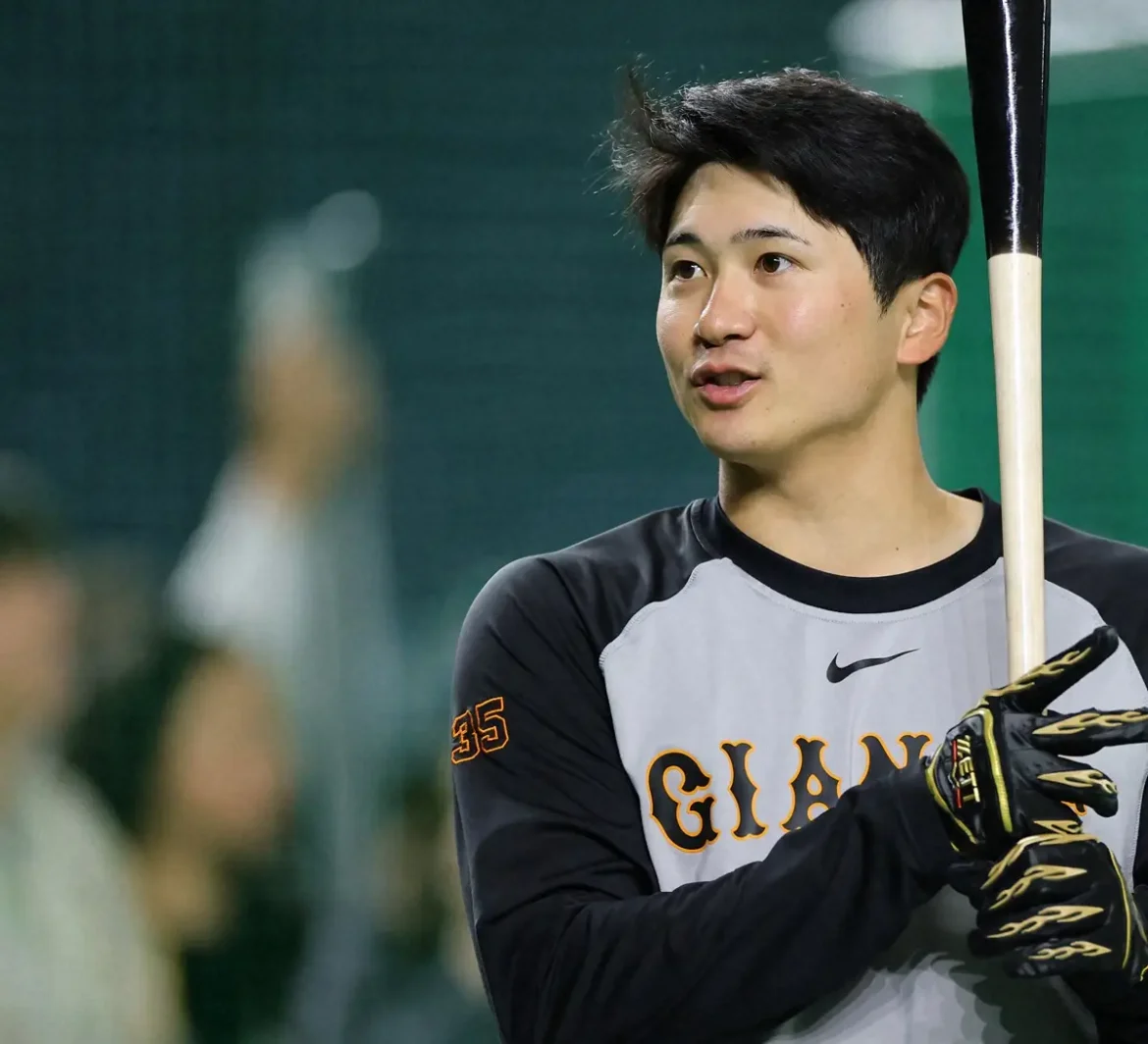 巨人・泉口友汰「いやもう、飛びつくでしょ！」　26歳の体が思わず反応するものとは - スポニチ Sponichi Annex 野球