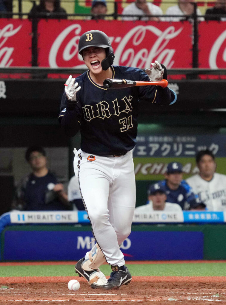 【オリックス】右手に死球受けた太田椋が病院へ ここまで全試合出場、打率.323で首位打者（日刊スポーツ） - Yahoo!ニュース - Yahoo!ニュース