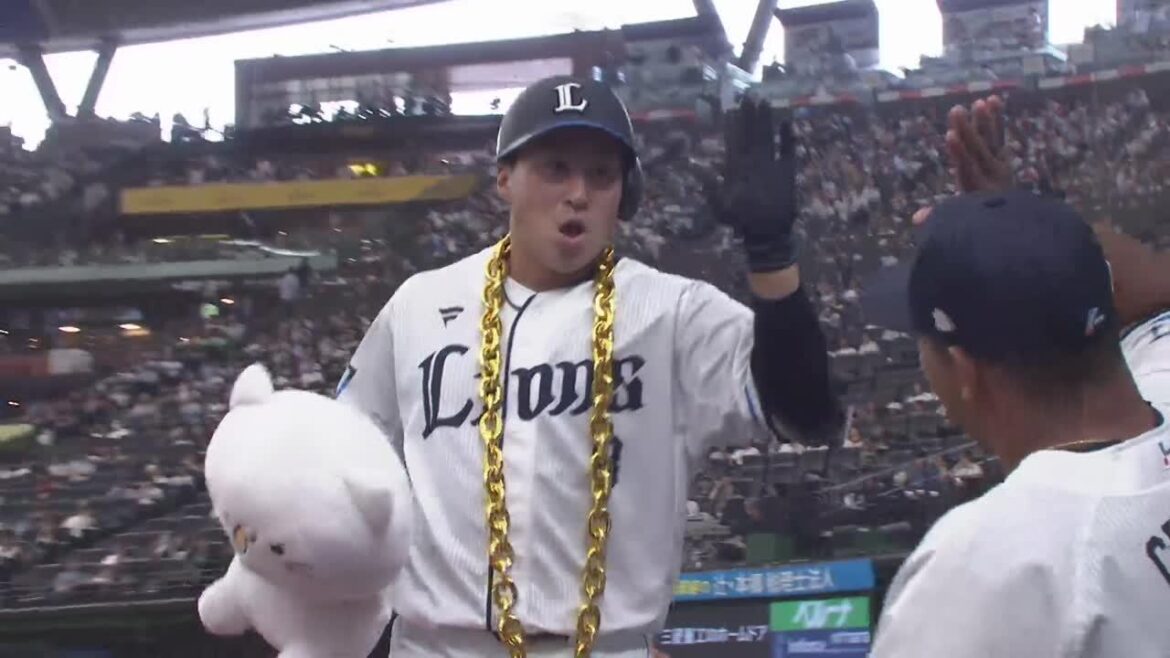 渡部聖弥が先制2号ソロ！ 本拠地初本塁打を放つ - スポーツナビ