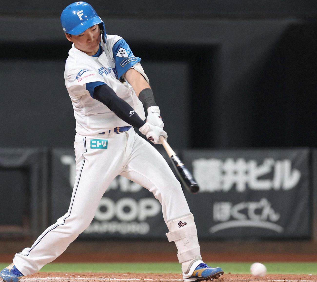 5月9日、楽天戦で右前打。先制点につなげた