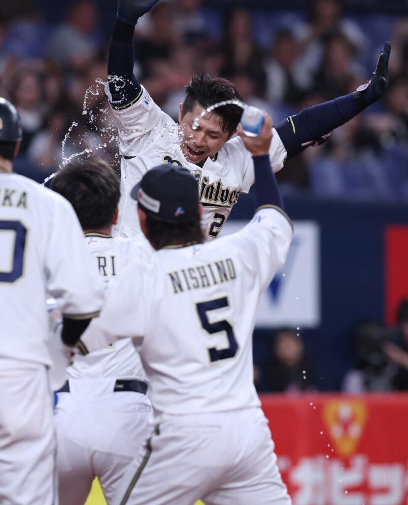オリックス・若月、劇弾！今季3度目のサヨナラ「上位（打線）につながるバッティングをしようと思った結果」（サンケイスポーツ） - Yahoo!ニュース - Yahoo!ニュース