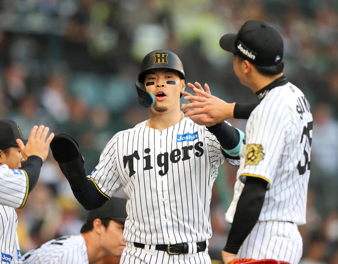 【阪神】佐藤輝明、四球&4試合連続安打「飛んだところが良かった」謙虚に振り返るも好調維持(日刊スポーツ) – Yahoo!ニュース – Yahoo!ニュース 【阪神】佐藤輝明、四球&4試合連続安打「飛んだところが良かった」謙虚に振り返るも好調維持(日刊スポーツ) - Yahoo!ニュース - Yahoo!ニュース