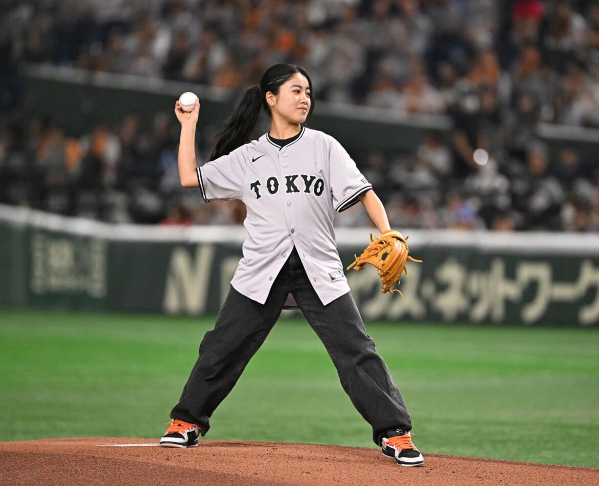 【巨人】スケートボード日本代表の19歳・中山楓奈「100点満点！」 始球式でノーバン投球（東スポWEB） - Yahoo!ニュース - Yahoo!ニュース