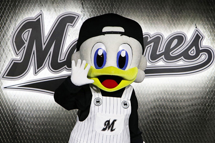 捕手としてドラ1右腕とバッテリー熱望 まさかの“両投げ両打ち”…ロッテのマスコット(Full-Count) – Yahoo!ニュース – Yahoo!ニュース 捕手としてドラ1右腕とバッテリー熱望 まさかの“両投げ両打ち”…ロッテのマスコット(Full-Count) - Yahoo!ニュース - Yahoo!ニュース