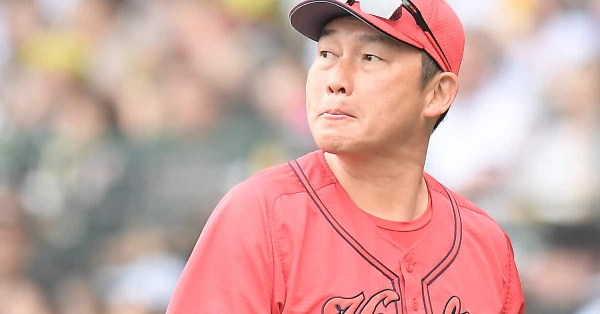 【鯉将一問一答】広島・新井貴浩監督、16日のメンバー交換時について謝罪「私がとった行動に対して不快に思われたファンの方、心配していただいたファンの方には申し訳ない」 - サンスポ