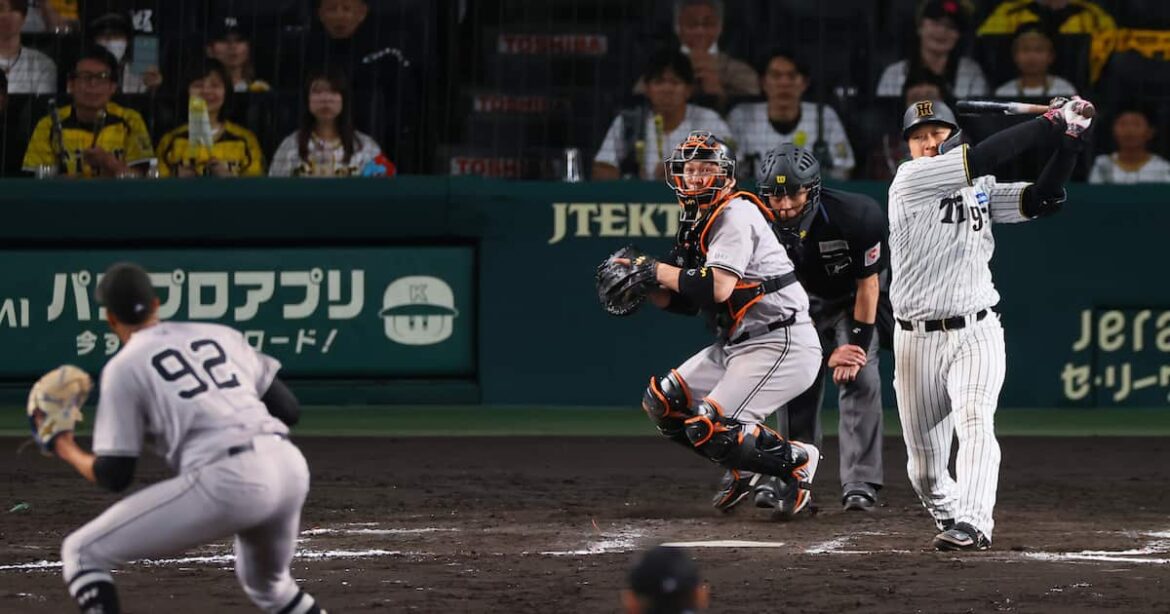 阪神・大山悠輔が1カ月ぶり弾も「そこじゃないので。もっと他のところなので…」 八回2死満塁、延長十一回反撃機に三振 – サンスポ 阪神・大山悠輔が1カ月ぶり弾も「そこじゃないので。もっと他のところなので…」 八回2死満塁、延長十一回反撃機に三振 - サンスポ