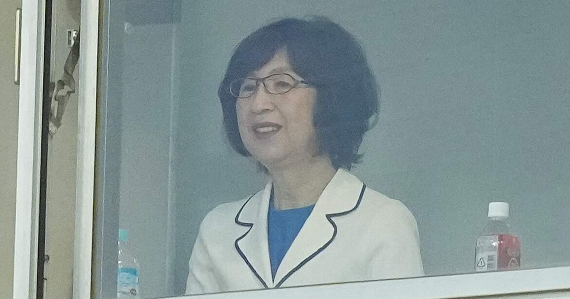 観戦のDeNA南場オーナー「とても熱い気持ちに」両チームのファンと声援に感謝 – サンスポ 観戦のDeNA南場オーナー「とても熱い気持ちに」両チームのファンと声援に感謝 - サンスポ