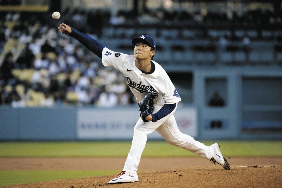 先発したドジャース・山本（AP）