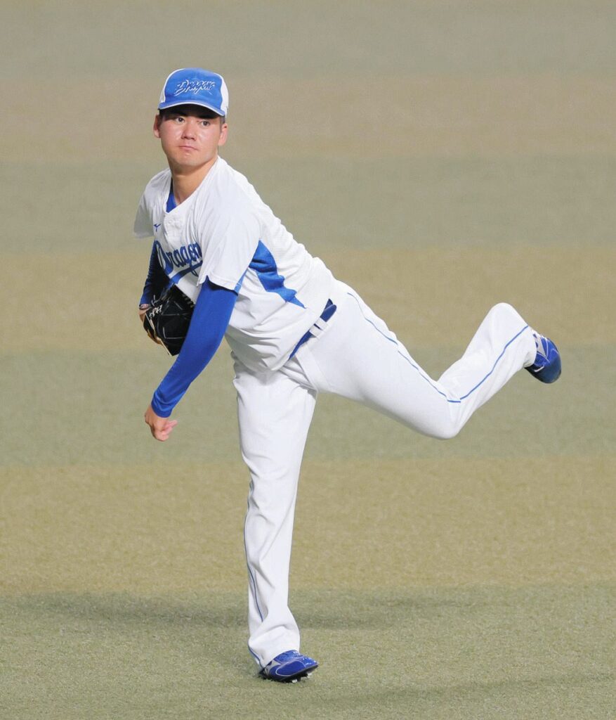 キャッチボールで調整する金丸
