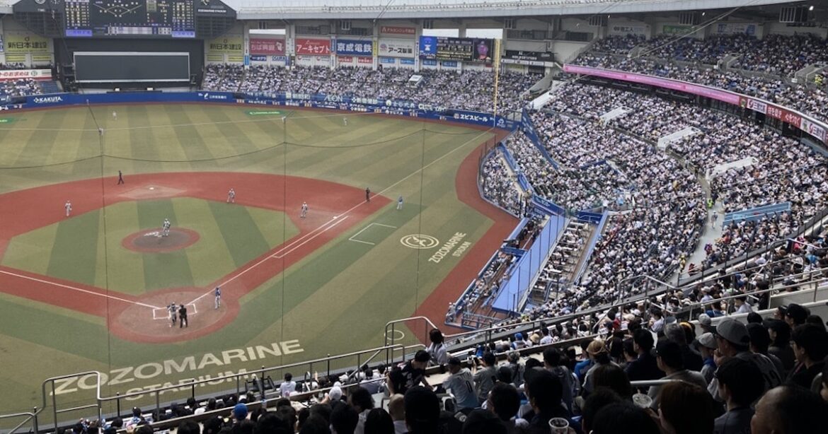プロ野球:千葉ロッテの新球場、34年にも開業へ 幕張メッセ駐車場に屋外型 - 日本経済新聞