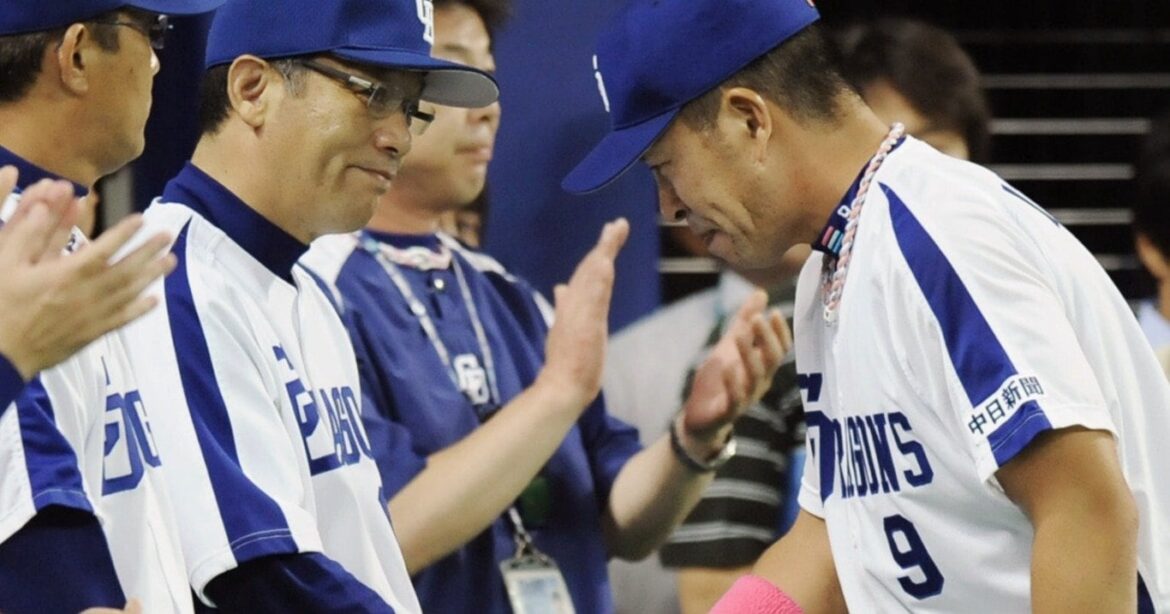 落合博満から戦力外通告「お前はコーチやれ」中日・井上一樹監督、立浪前監督とは何が違う？「立浪さんはオーラがありました。でも…」ドラゴンズ主力が証言 - プロ野球 - Number Web