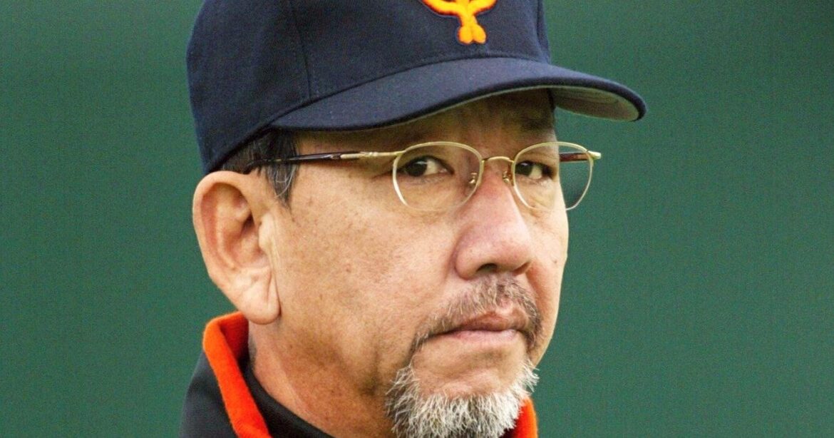 巨人・堀内監督vs清原和博の不仲「清原が泣いた日」まさかのハイタッチ拒否事件、3週間後の戦力外通告「“史上最悪80敗”堀内巨人の終わり」 - プロ野球 - Number Web