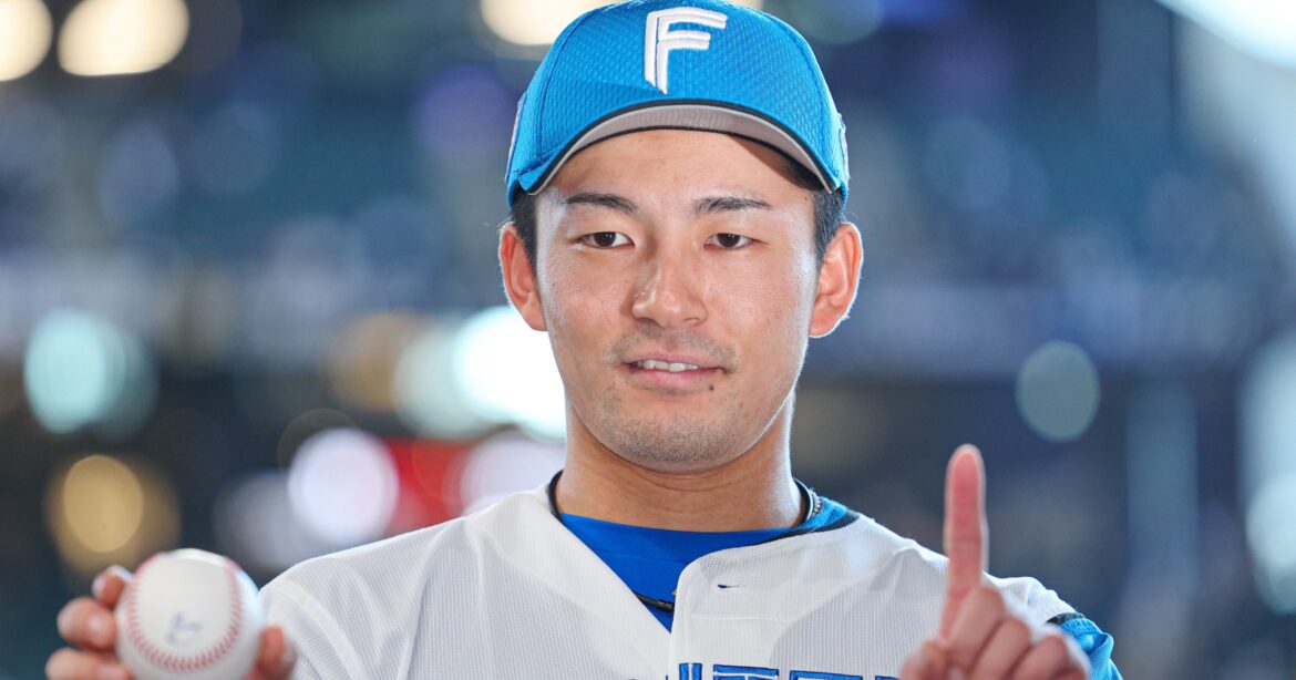 新庄剛志監督の奇策に「マジやん…」日本ハム“恐怖の9番”水野達稀が驚かなかったワケ…純度100%の新庄野球「そういえばボスもいい匂いしますよね」 - プロ野球 - Number Web