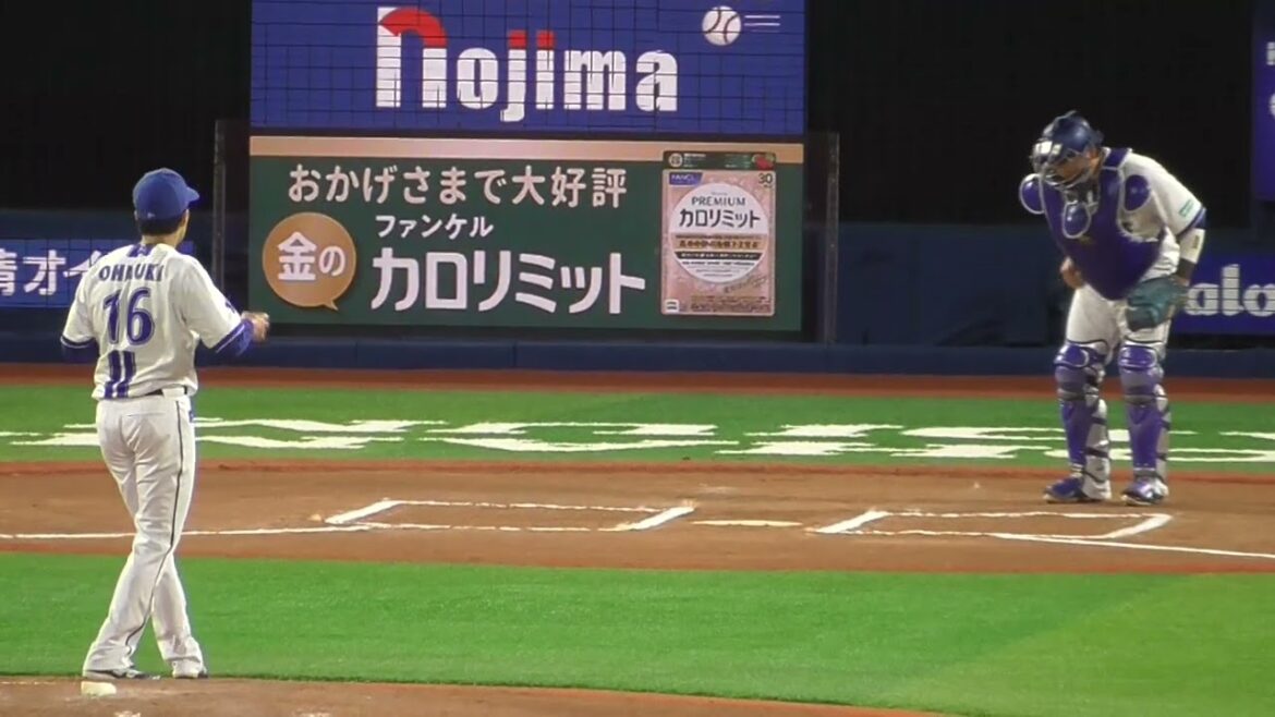 2025年5月30日 東京ヤクルト戦・大貫 晋一 投手の準備投球（ボールデッド中）