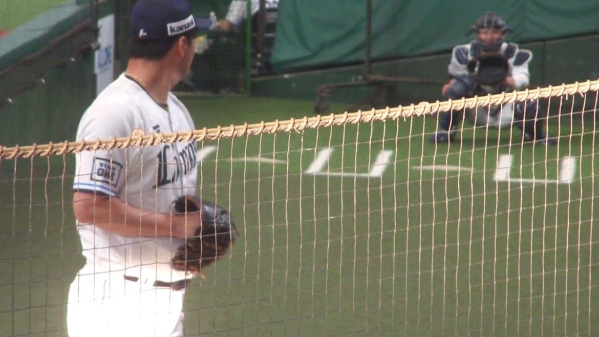 西武 渡邉勇太朗が試合前にブルペンで投球練習　西武 vs ヤクルト　2025年6月4日(水)　ベルーナドーム交流戦