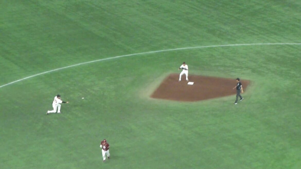 巨人 泉口友汰のキャッチによる、643のダブルプレー　巨人 vs 楽天　2025年6月6日(金)　東京ドーム交流戦