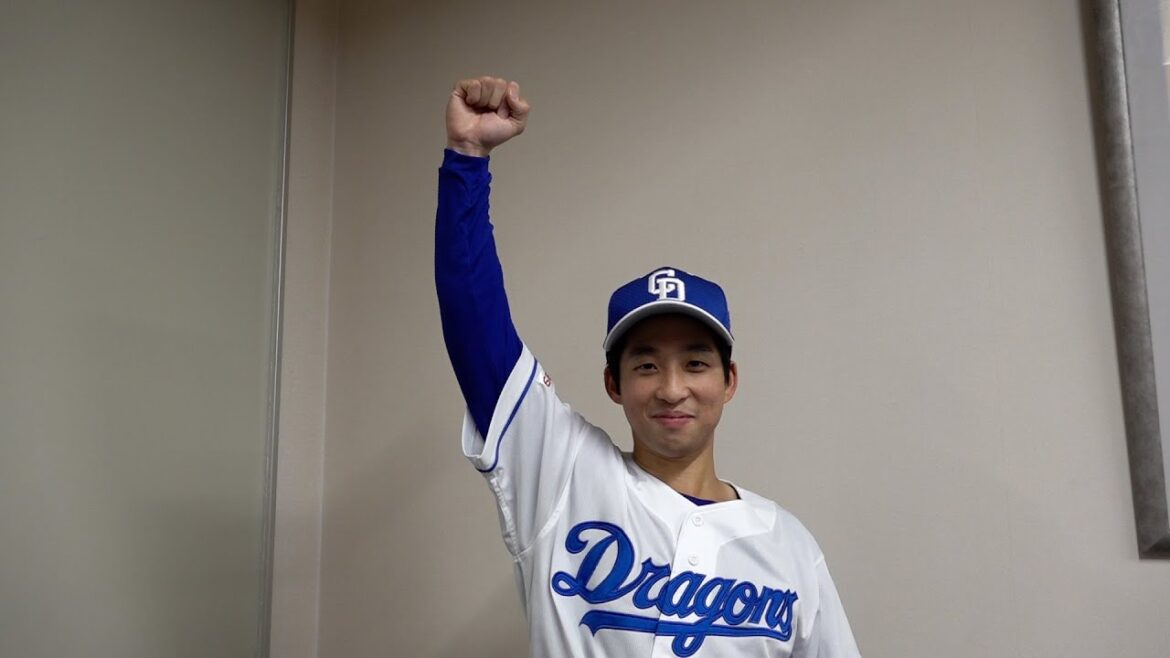 Chunichi-Dragons: 【2025年6月8日 #一緒にどらほー 】2日連続お立ち台!松葉投手の力投に応える決勝の犠牲フライ! #田中幹也 選手と歓喜の共有🎉 #Dragons_Inside 【2025年6月8日 #一緒にどらほー 】2日連続お立ち台!松葉投手の力投に応える決勝の犠牲フライ! #田中幹也 選手と歓喜の共有🎉 #Dragons_Inside