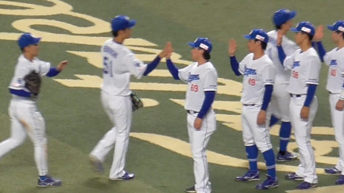 ロッテに3タテした瞬間のドラゴンズベンチ　先頭は何故かベンチでずーっと応援していた三浦瑞樹　中日ドラゴンズVS千葉ロッテマリーンズ　2025/06/08