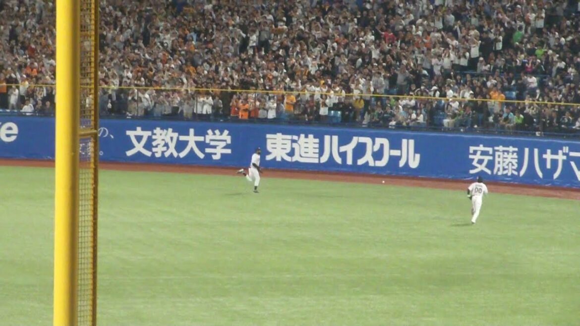 巨人 若林楽人 タイムリーツーベースヒット 本日2本目のタイムリー　ヤクルト vs  巨人　2025年4月18日(金) 神宮球場