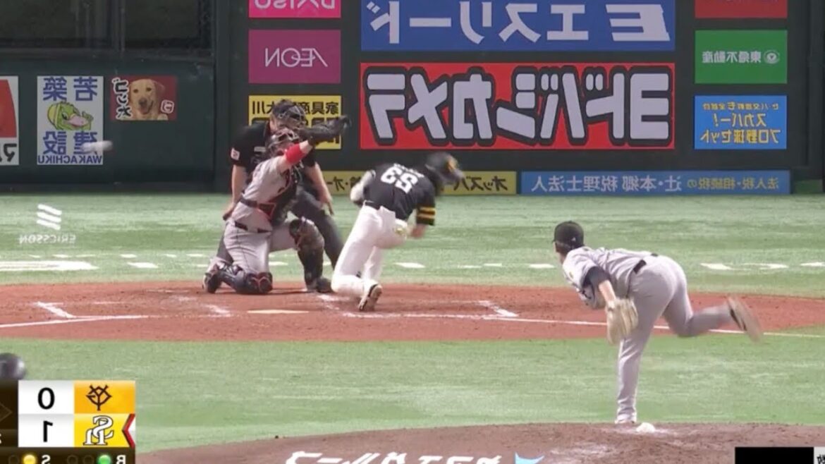 井上温人 危険球 退場 周東佑京 頭部 死球 デッドボール 瞬間! 巨人VSソフトバンクホークス プロ野球