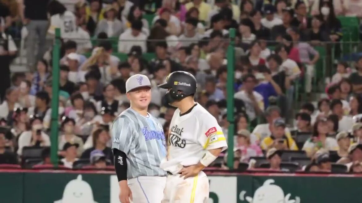 ベイスターズ牧選手とソフトバンク嶺井選手が元同僚同士でご歓談(2025.06.14)