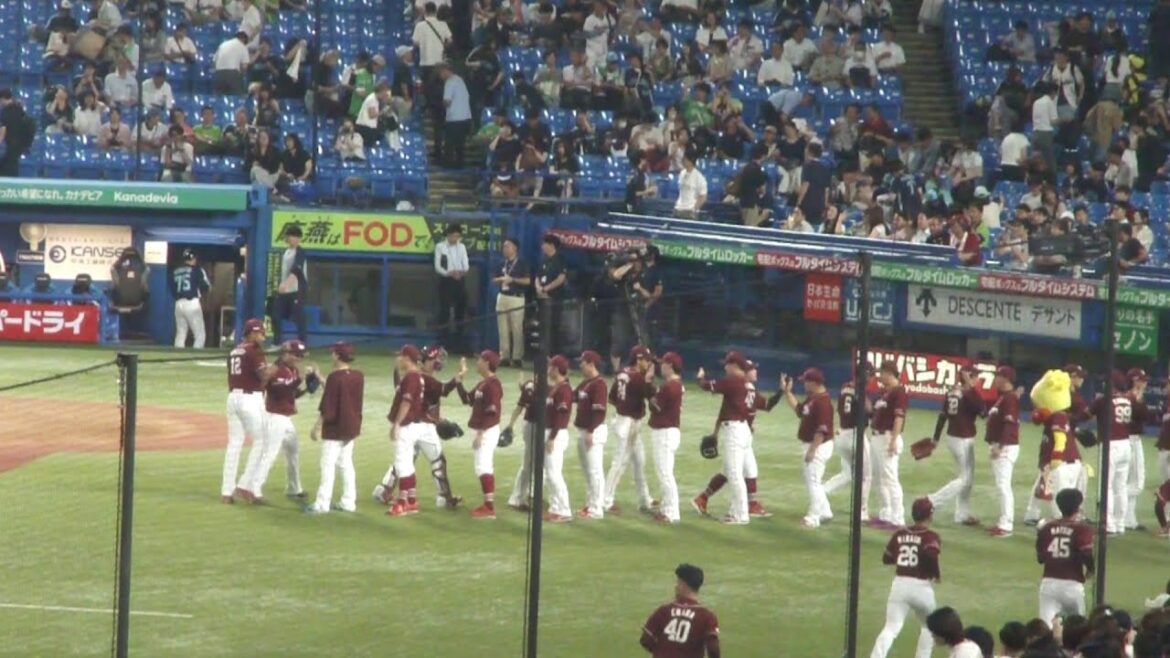 東北楽天ゴールデンイーグルス 則本昂大が茂木栄五郎を空振り三振に打ち取り試合終了　ヤクルト 2 - 6 楽天　2025年6月18日(水)　神宮球場交流戦