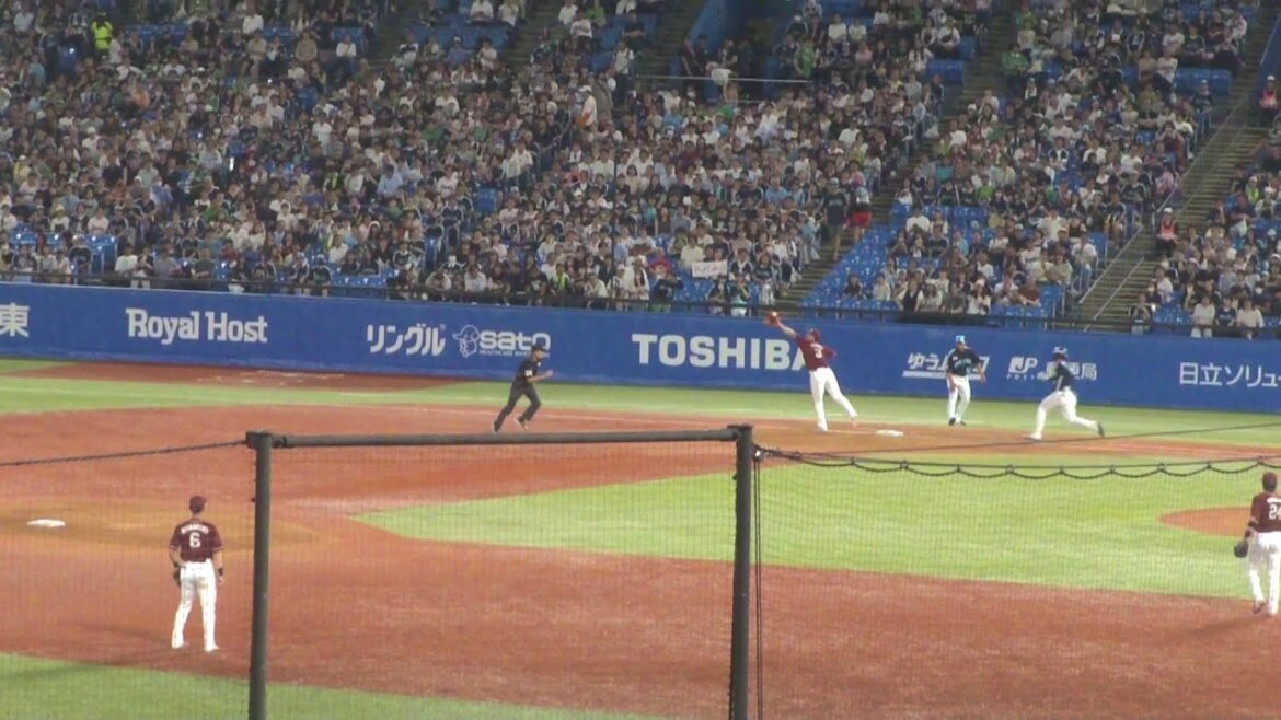 楽天 村林一輝 悪送球でエラー　ヤクルト vs 楽天　2025年6月18日(水)　神宮球場交流戦