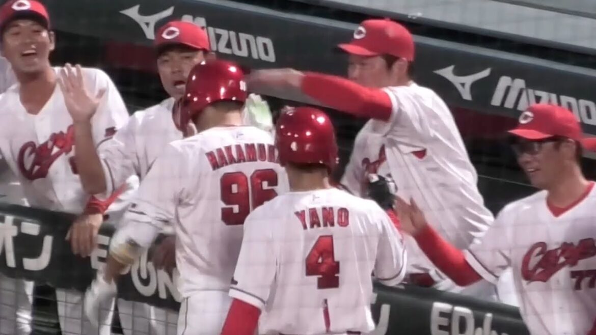 5回裏、代打中村奨成が2ランホームランを打った瞬間のカープベンチ！広島東洋カープvs福岡ソフトバンクホークス 2025年6月19日