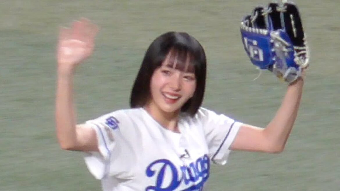 タレントでプロ雀士の岡田紗佳さん始球式　中日ドラゴンズVS北海道日本ハムファイターズ　2025/06/20