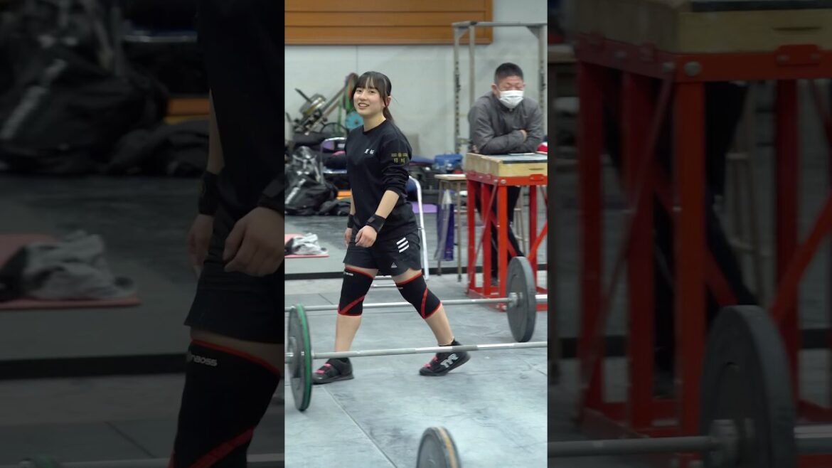 【日本一の女子高生】#平塚麗桜 の練習風景 #weightlifting #Shorts