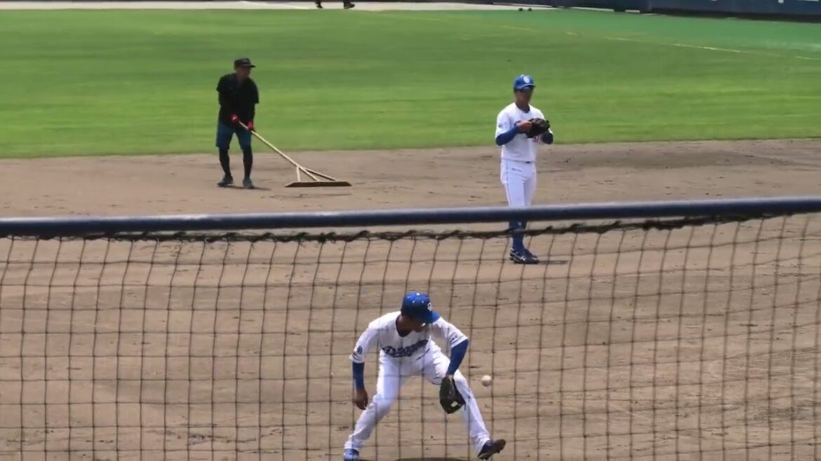 中日ドラゴンズ 土田龍空選手がノックを受ける様子 2025/6/20 ナゴヤ球場