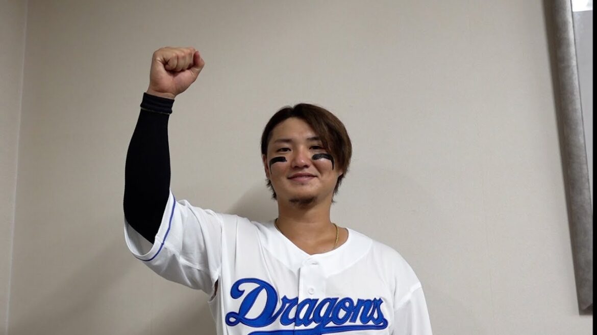 Chunichi-Dragons: 【2025年6月27日 #一緒にどらほー 】移籍後初タイムリー・初のお立ち台! #佐藤龍世 選手と歓喜の共有🎉 #Dragons_Inside 【2025年6月27日 #一緒にどらほー 】移籍後初タイムリー・初のお立ち台! #佐藤龍世 選手と歓喜の共有🎉 #Dragons_Inside